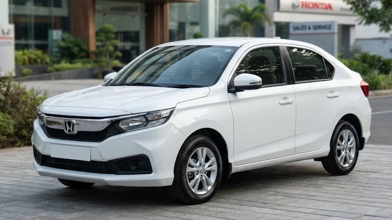 Complete Checklist Before Booking a Self-Drive Car
